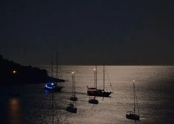 In With Sea View, Balcony, Air Conditioning, Wifi 5197-1