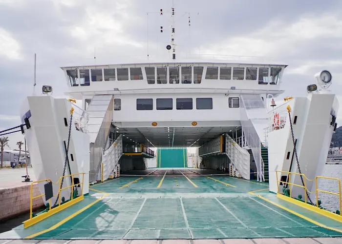 Apartment In With Sea View, Balcony, Air Conditioning, Wifi 5197-1